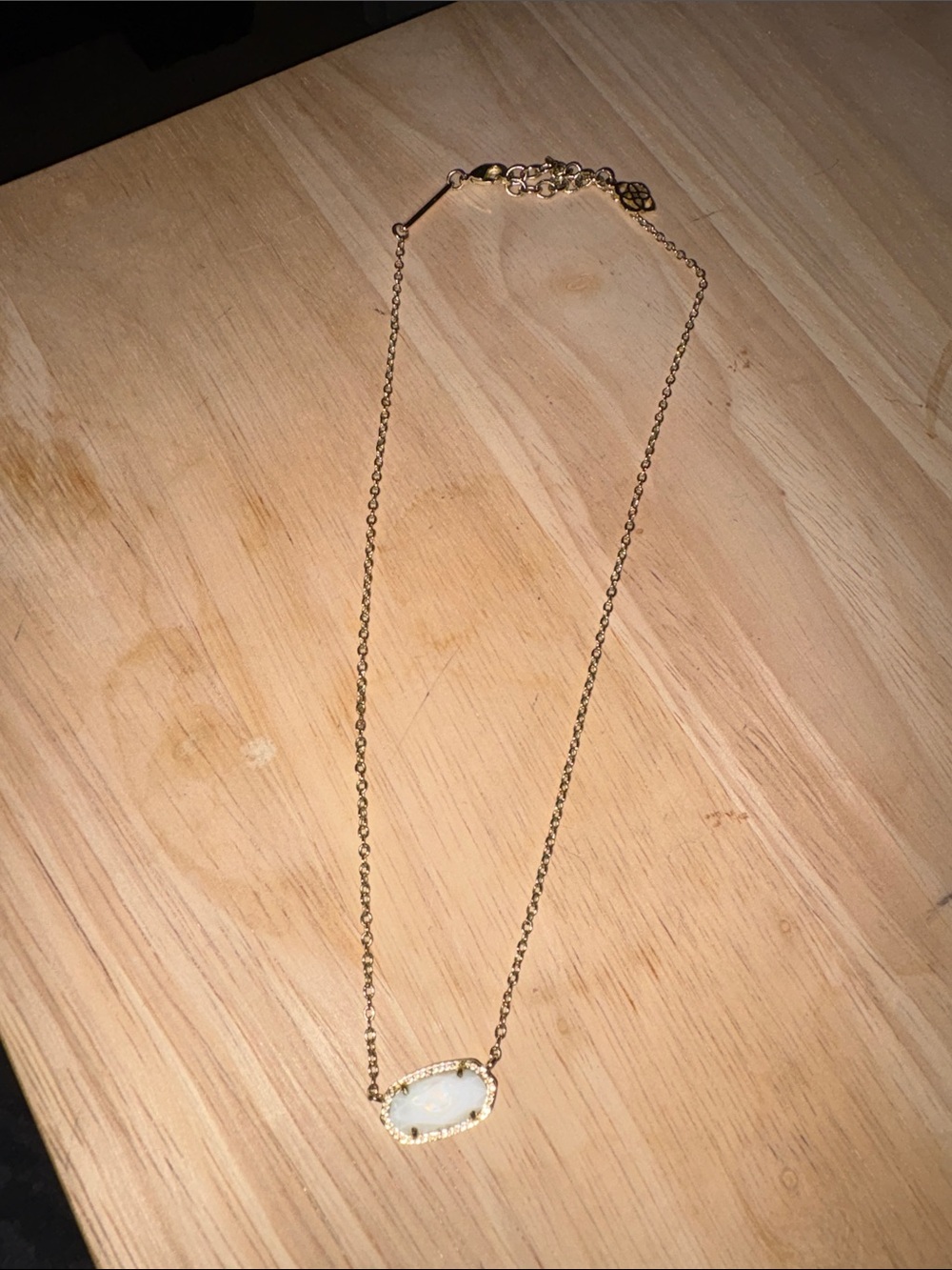 Kendra Scott Gold Necklace with White Oval Pendant